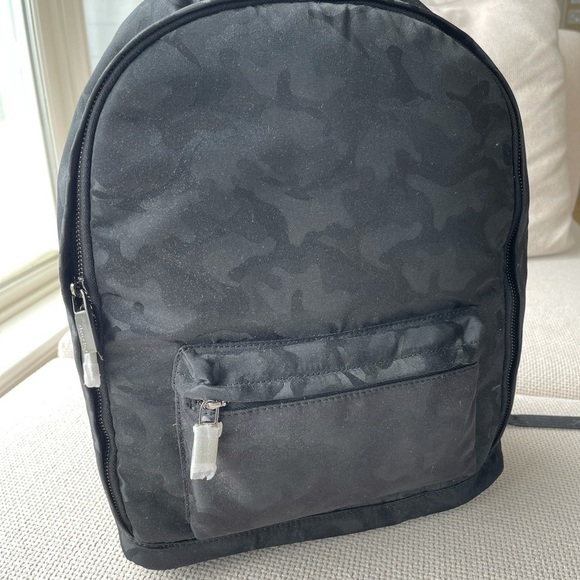 DEUX LUX BLACK CAMO BACKPACK BNWT main image 2